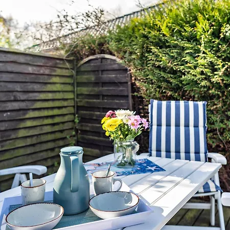 Strandnahes 奥茨塞巴德·迪尔哈根